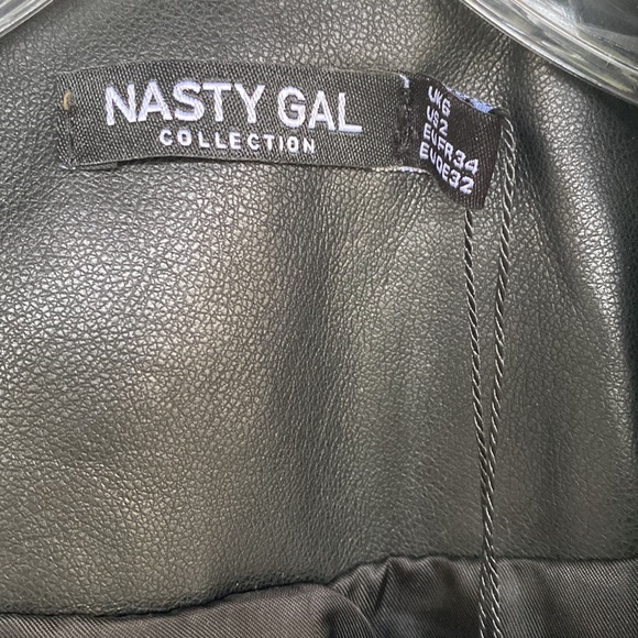 NWT Nasty Gal Faux Leather Oversized Suit Blazer 2 - Picture 4 of 8